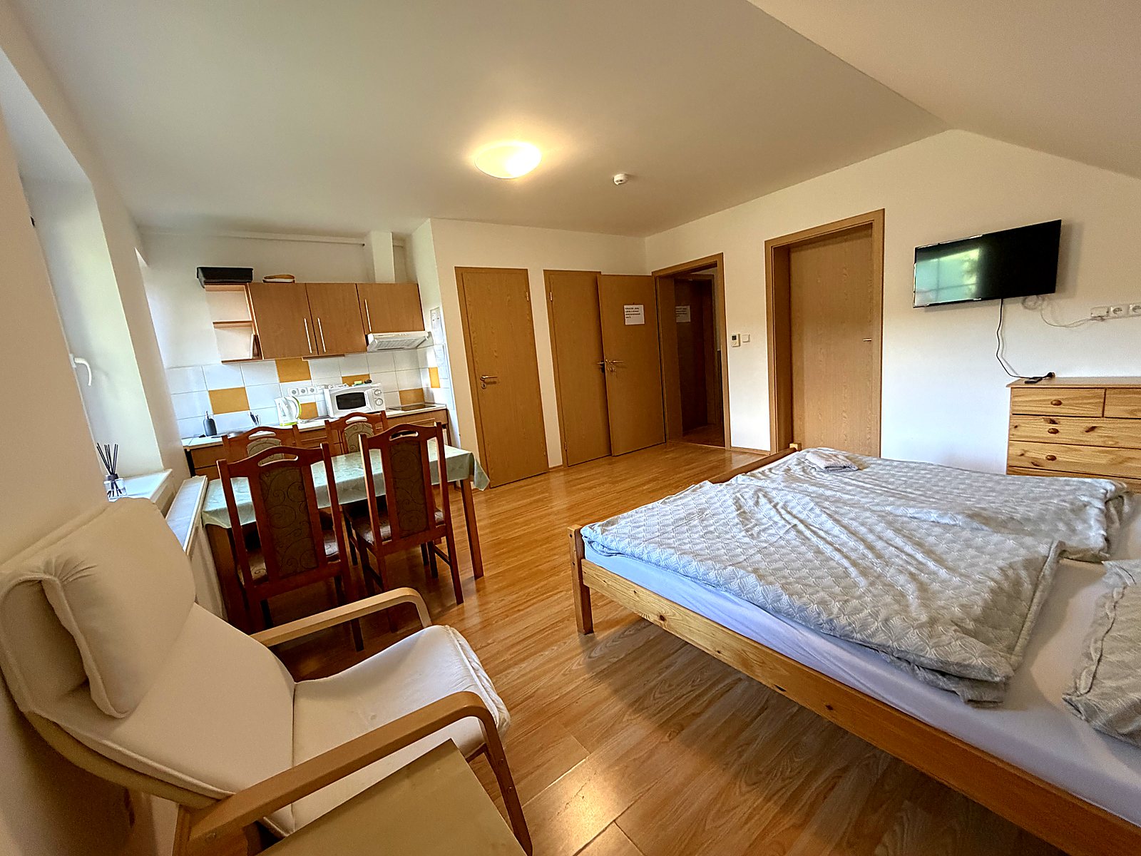 Apartmán s kuchyňkou a manželskou postelí